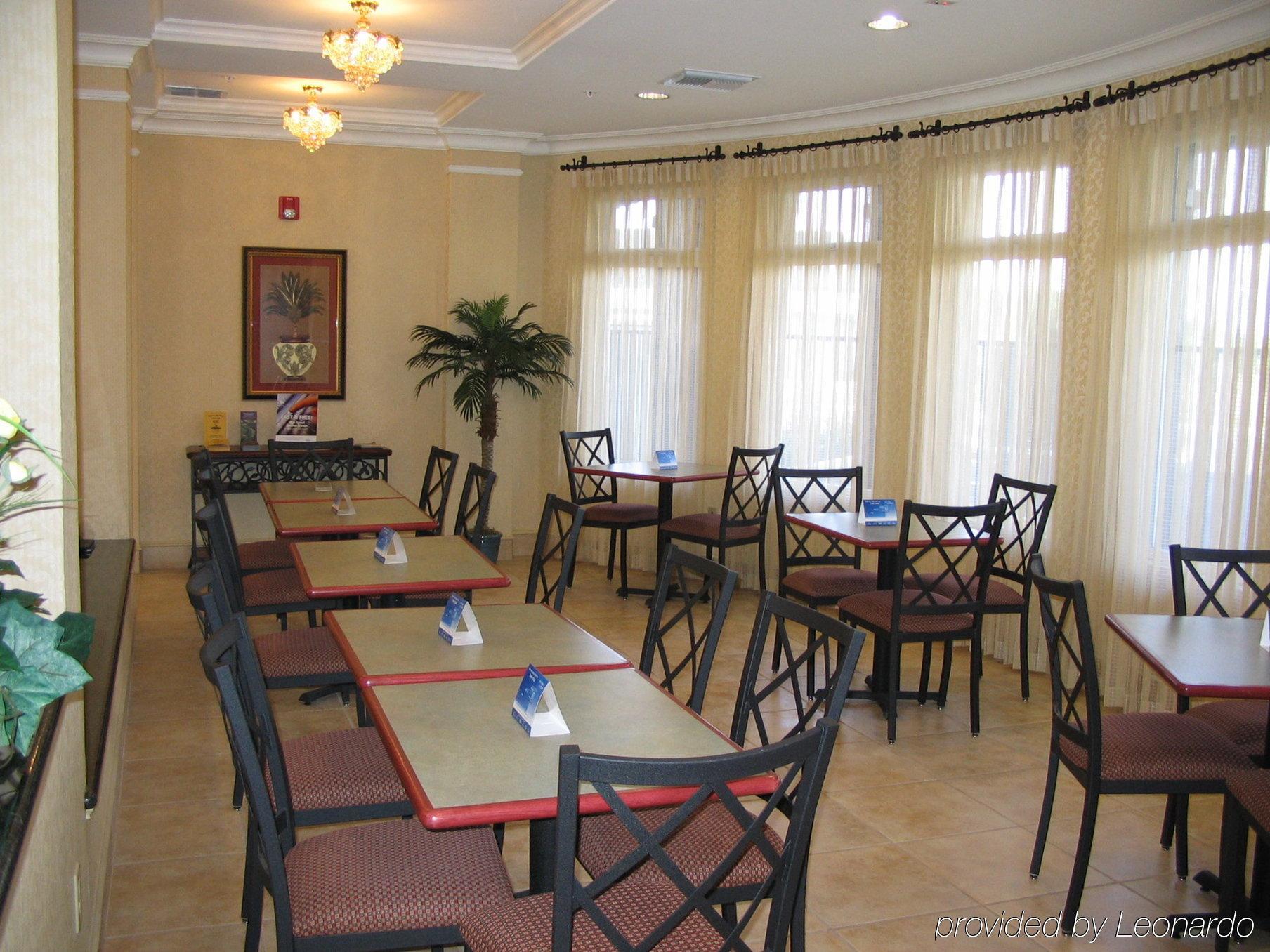 Holiday Inn Express Windsor Sonoma Wine Country By Ihg Restaurace fotografie
