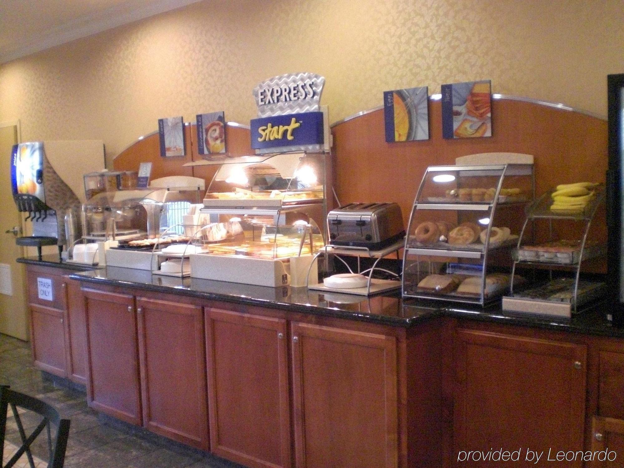 Holiday Inn Express Windsor Sonoma Wine Country By Ihg Restaurace fotografie