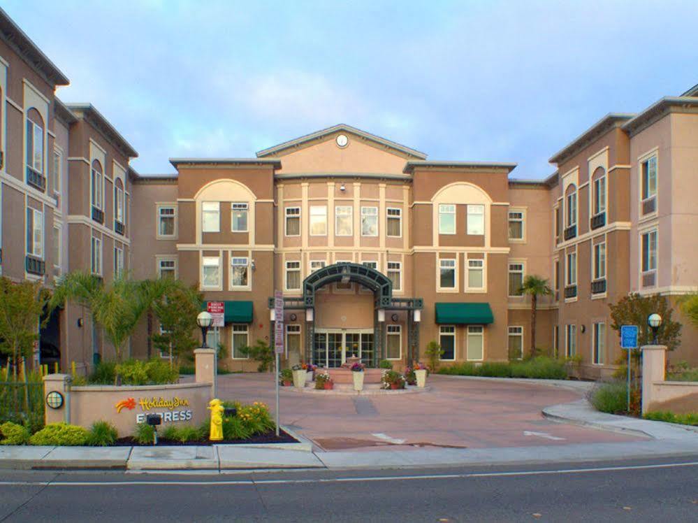 Holiday Inn Express Windsor Sonoma Wine Country By Ihg Exteriér fotografie