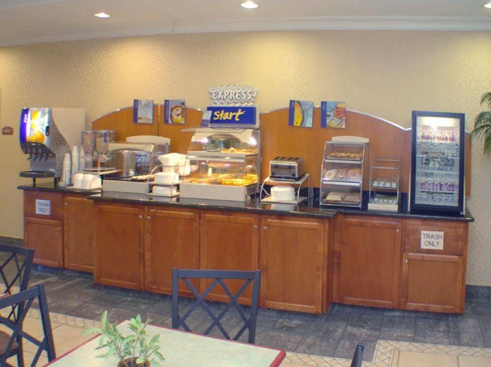Holiday Inn Express Windsor Sonoma Wine Country By Ihg Restaurace fotografie